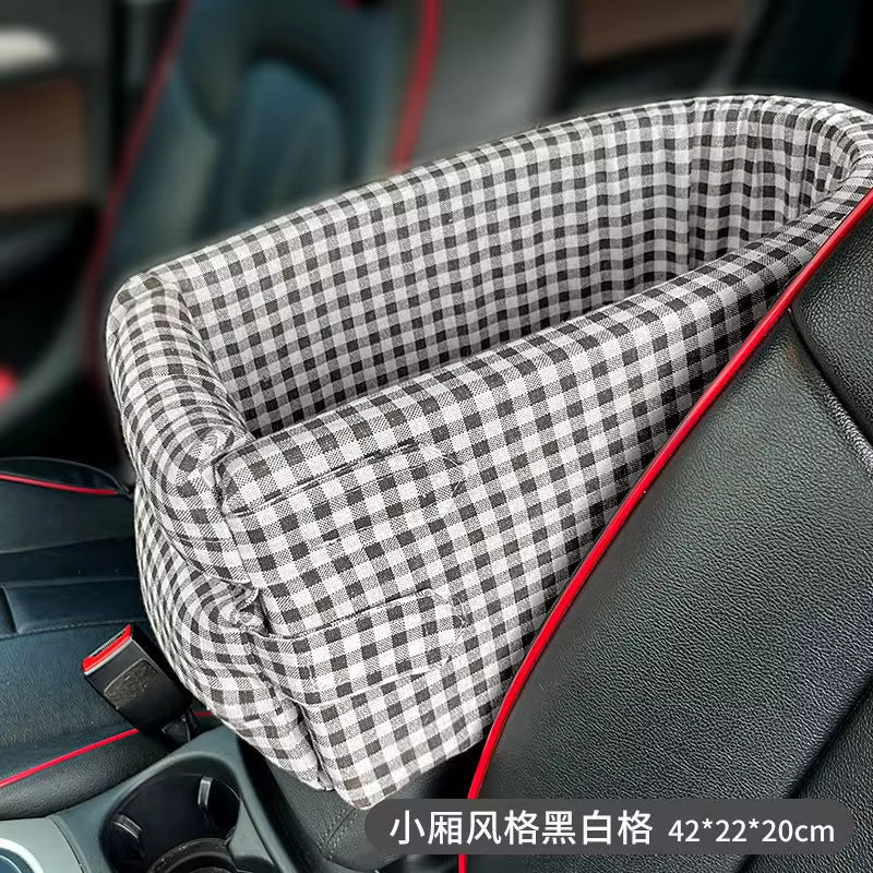 Car Central Dog Car Seat Bed Portable Dog Carrier for Small Dogs and Cats Safety Travel Bag Accessories - AuraPetsCar Central Dog Car Seat Bed Portable Dog Carrier for Small Dogs and Cats Safety Travel Bag AccessoriesAuraPets