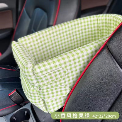 Car Central Dog Car Seat Bed Portable Dog Carrier for Small Dogs and Cats Safety Travel Bag Accessories - AuraPetsCar Central Dog Car Seat Bed Portable Dog Carrier for Small Dogs and Cats Safety Travel Bag AccessoriesAuraPets